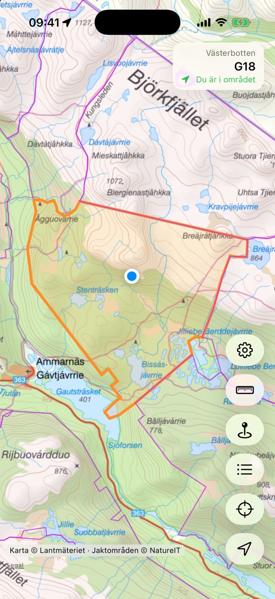 Norrjakt visar jaktområdet G18 i Västerbotten med orange gräns på en topografisk karta. Uppe till höger står Du är i området.